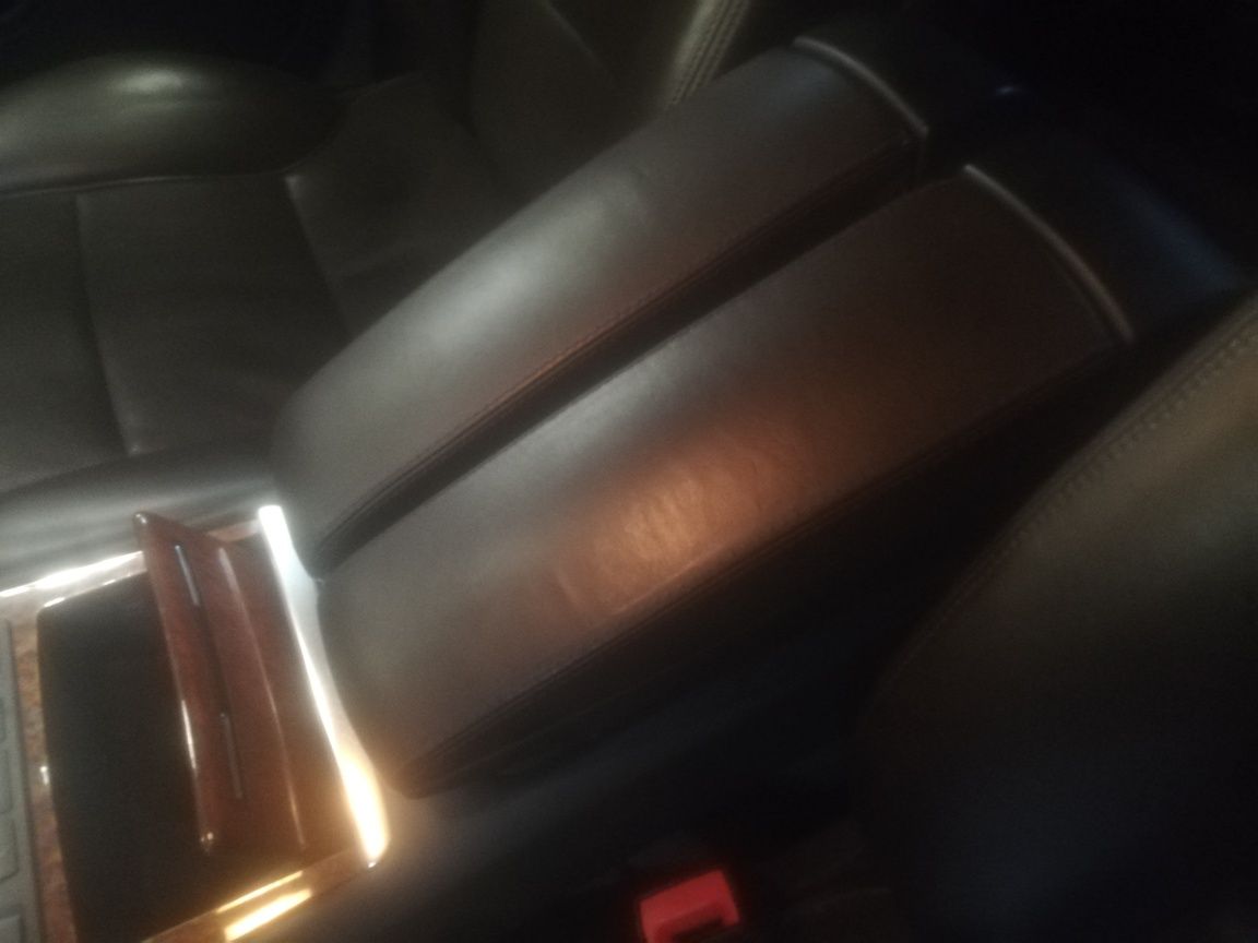 Podłokietniki schowek telefon Audi A 8 D3