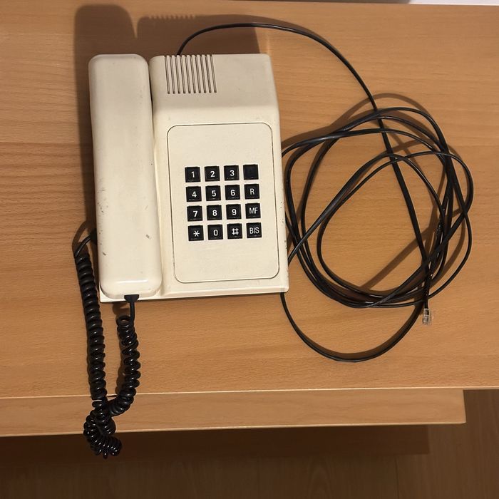 Analog Telephone64564282598914122