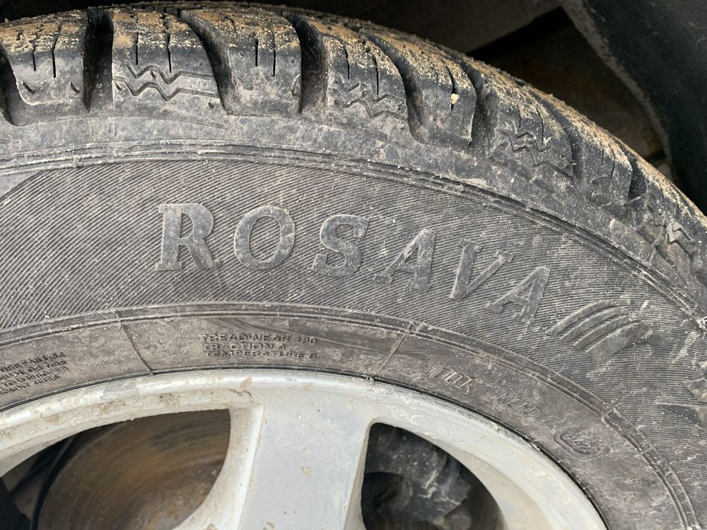 Зимняя резина R15 205/65r15 2022 год покрышки колеса диски