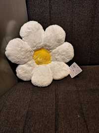 Dekoracyjna Wiosenna Poduszka kwiatek w kształcie stokrotki