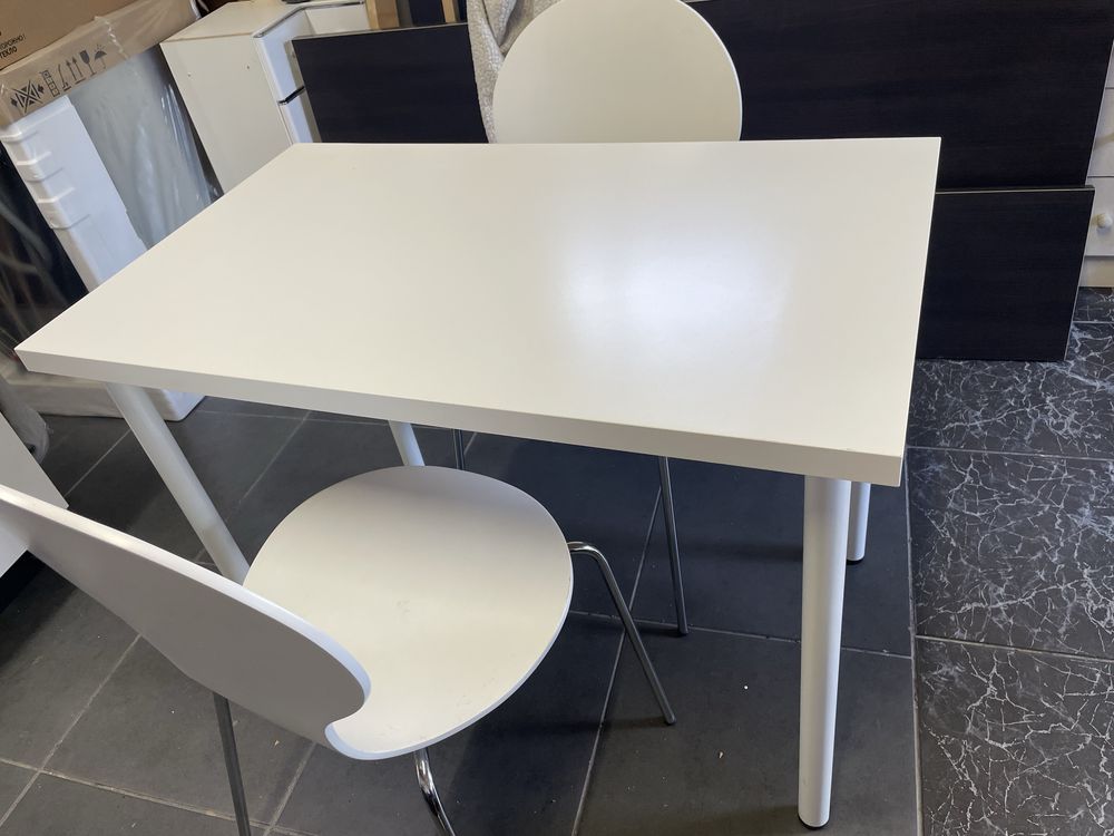 Stol bialy Ikea z 2 krzeslami