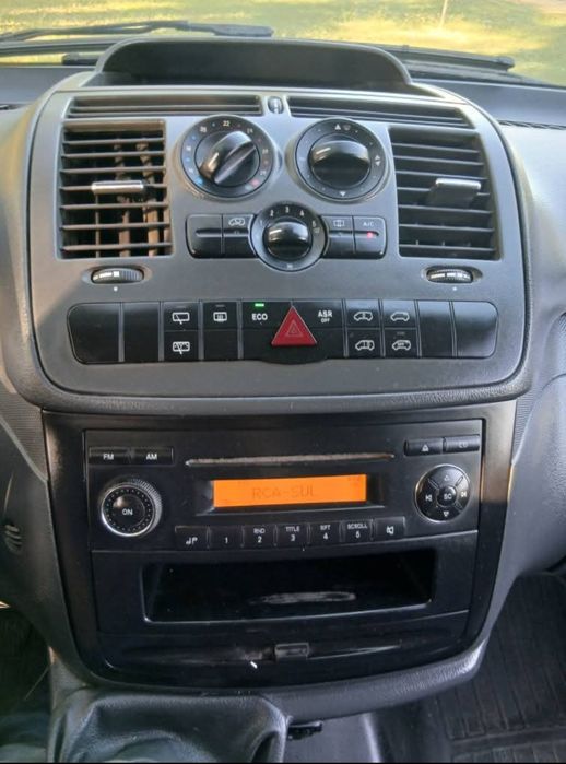 Mercedes vito 9 lugares  2011