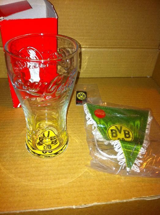 Coca Cola Borussia Dortmund copo + pin + galhardete