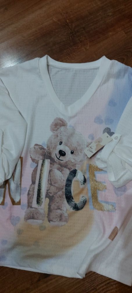 Nowa bluzka sweterek miś Nice niegniecacy materiał New Collection