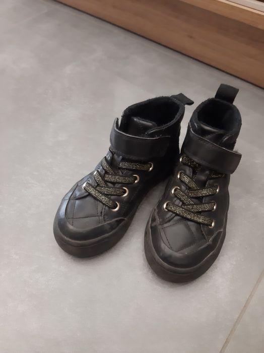 Czarne trampki H&M wysokie ciepłe rozm.26 ekoskóra