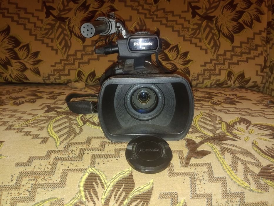 Відеокамера FullHD Panasonic AG-AC130EN