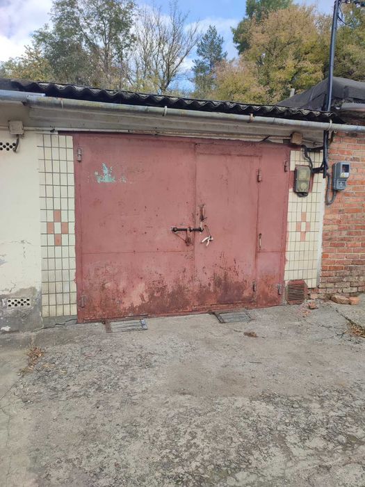 Продам гараж  масив Колос