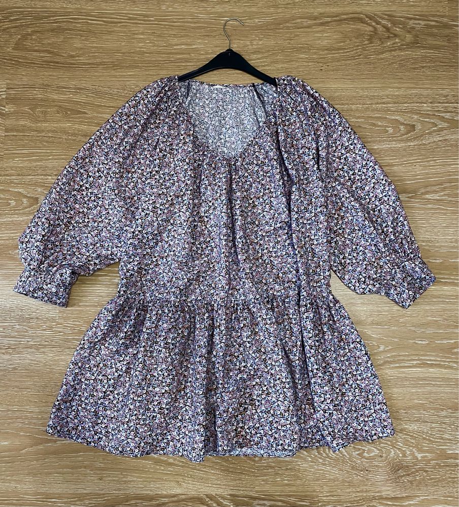 Сукня з квітковим принтом H&M