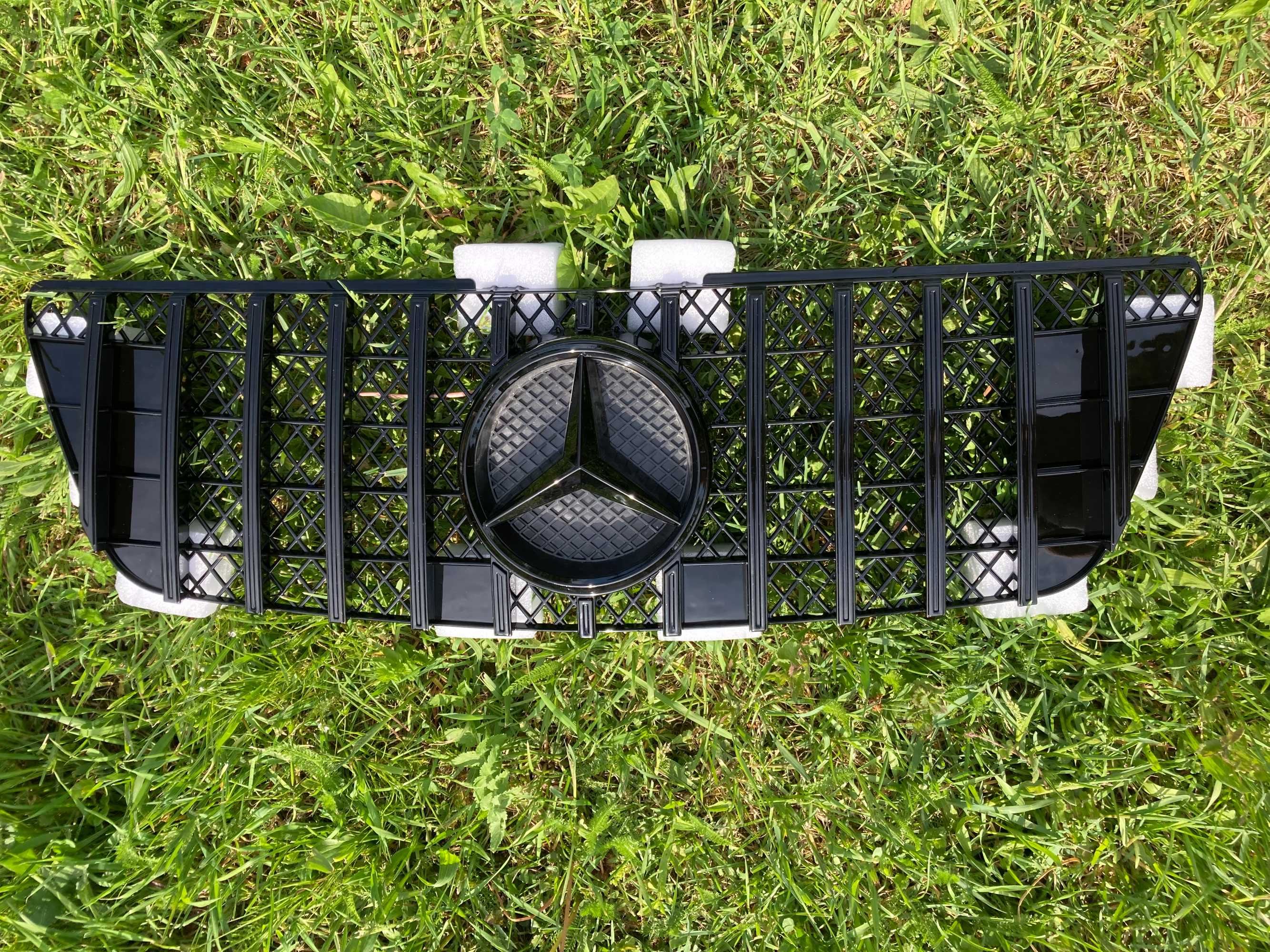 Решетка рад.mercedes MLw164 09-12год.GTстиль(Chrome Black)(Full Black)