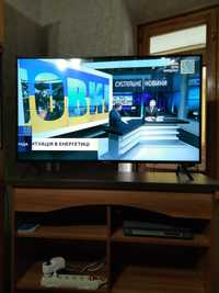 Продам телевизор Samsung 4К LED UE49NU7120U в отличном состоянии