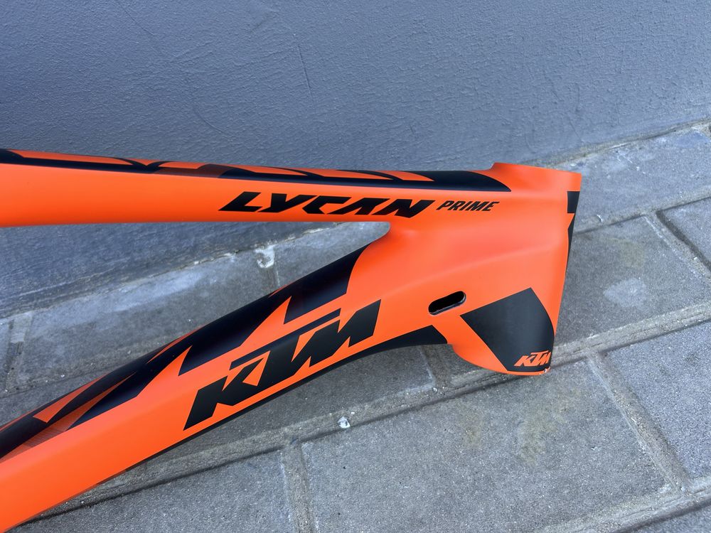 Rama KTM lycan Prime 27,5 carbon M karbon