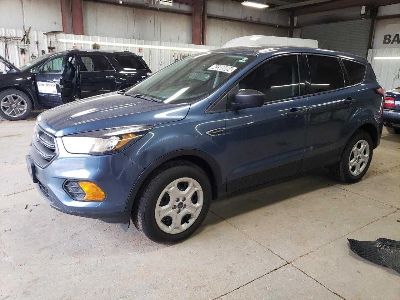 Ford Escape S 2018