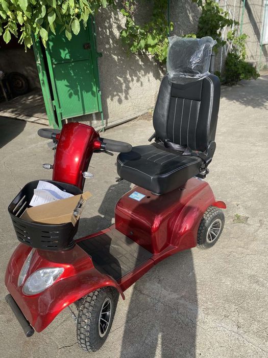 Скутер для людей пожилих та інвалідністю звертайтеся