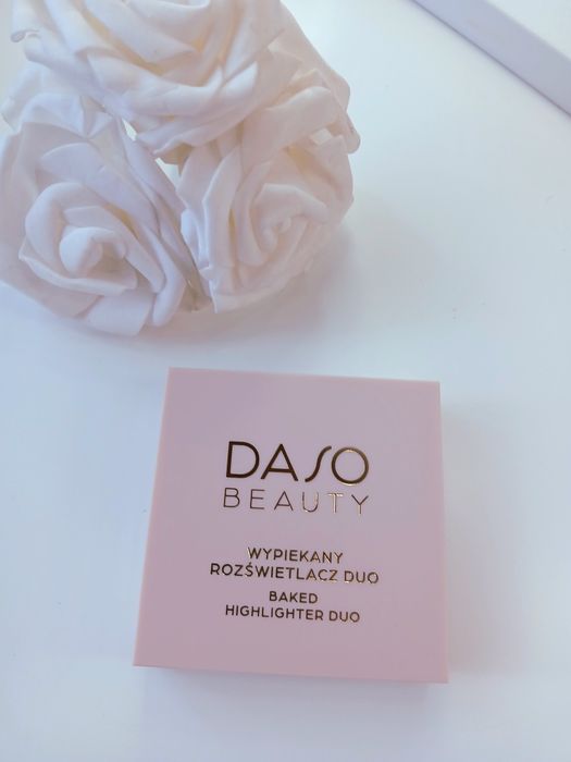 Daso Beauty rozświetlacz Gold & Peach rose 02