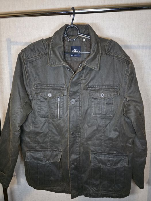 Чоловіча куртка ,гарної якості