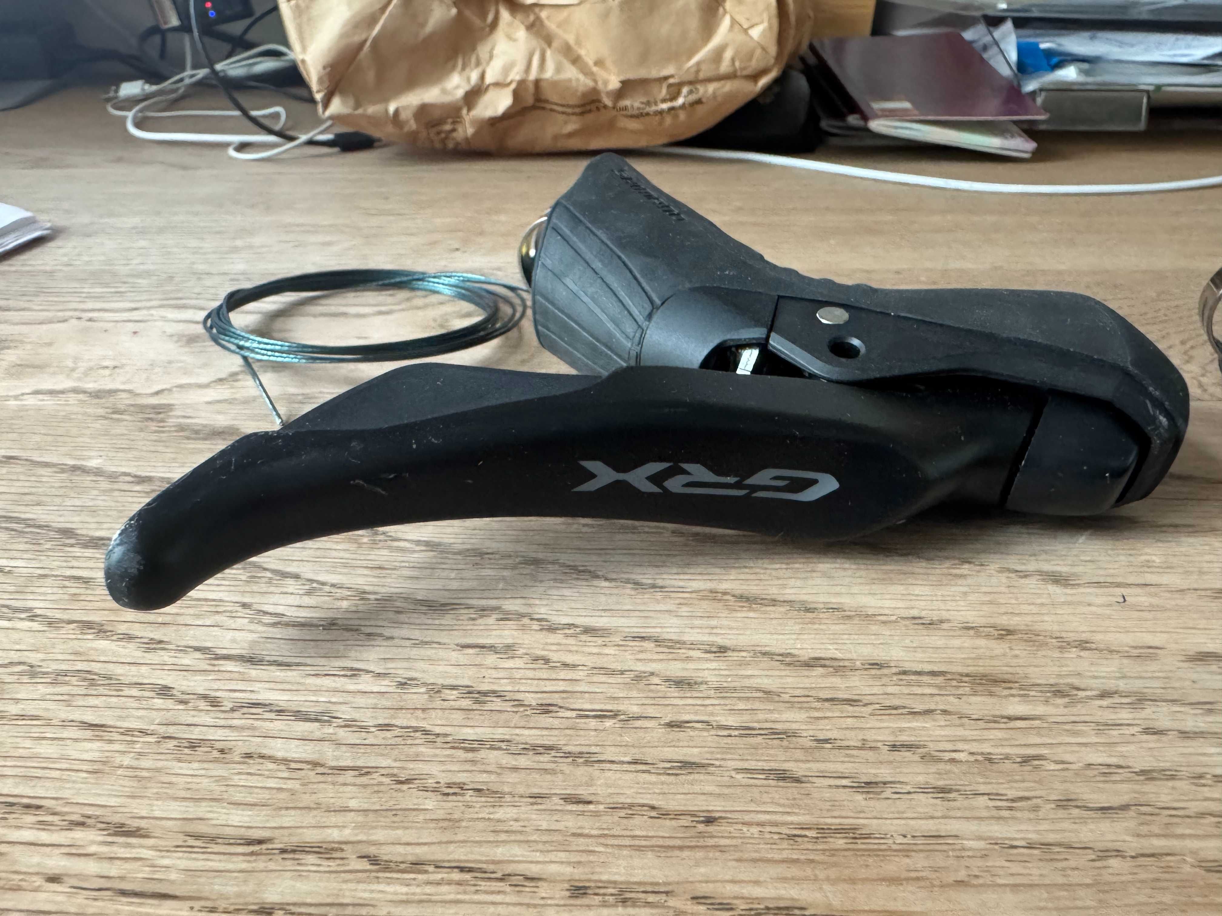 Komplet klamkomanetek SHIMANO GRX ST-RX610