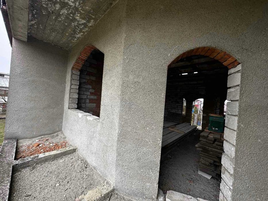 Продається будинок в с. Середнє Водяне