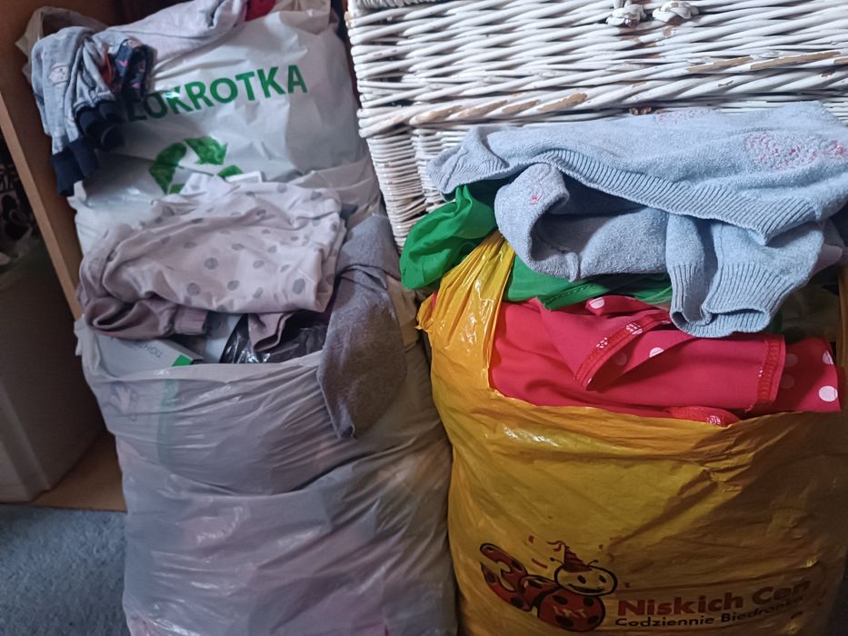 Zestaw ubrań 104-110 dla dziewczynki