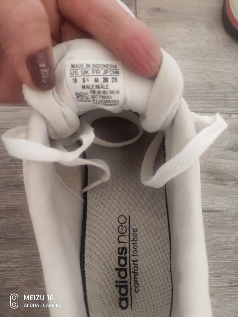 Продам мужские кроссовки ADIDAS 42р.