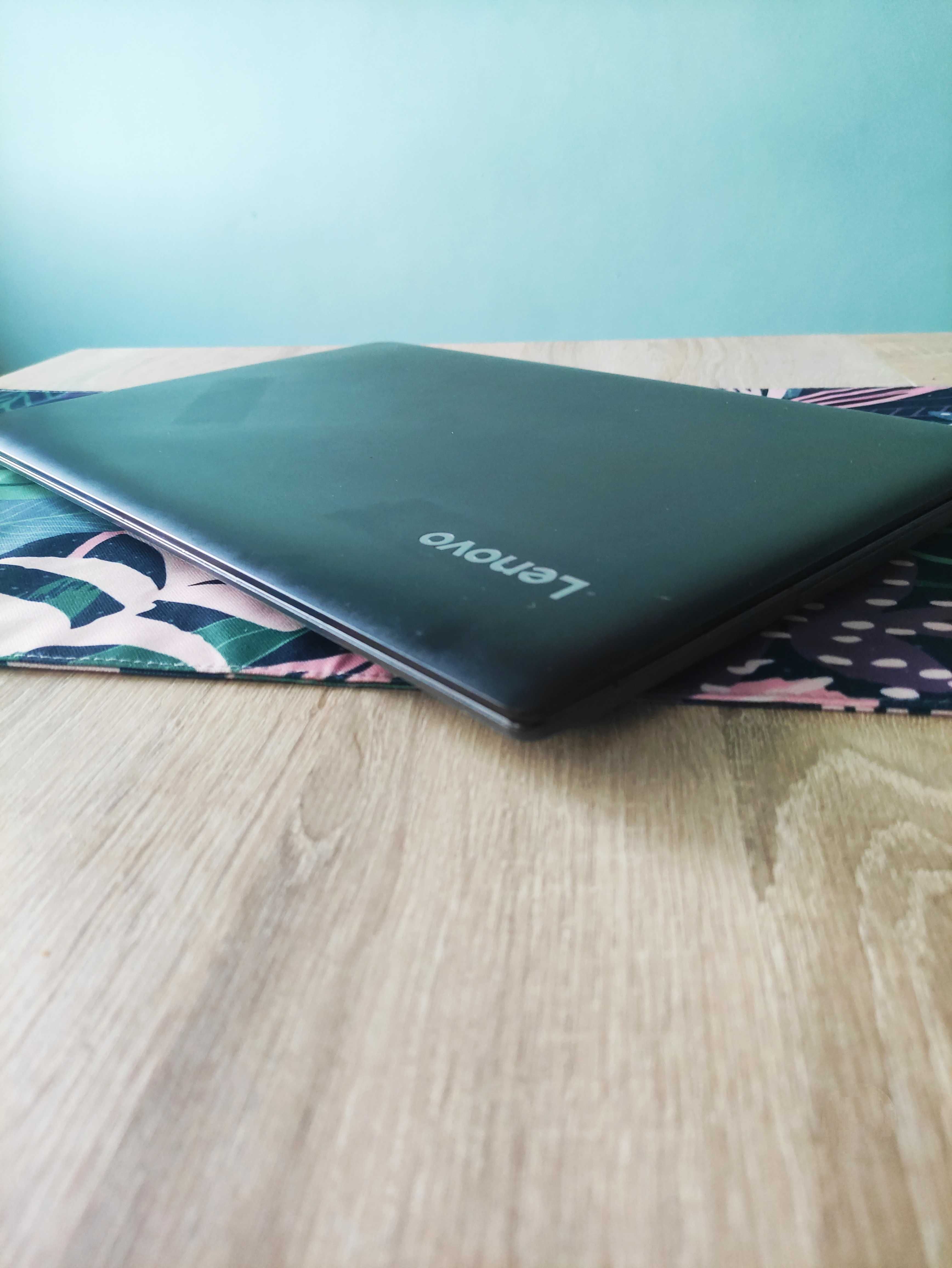 Laptop LENOVO IdeaPad 330