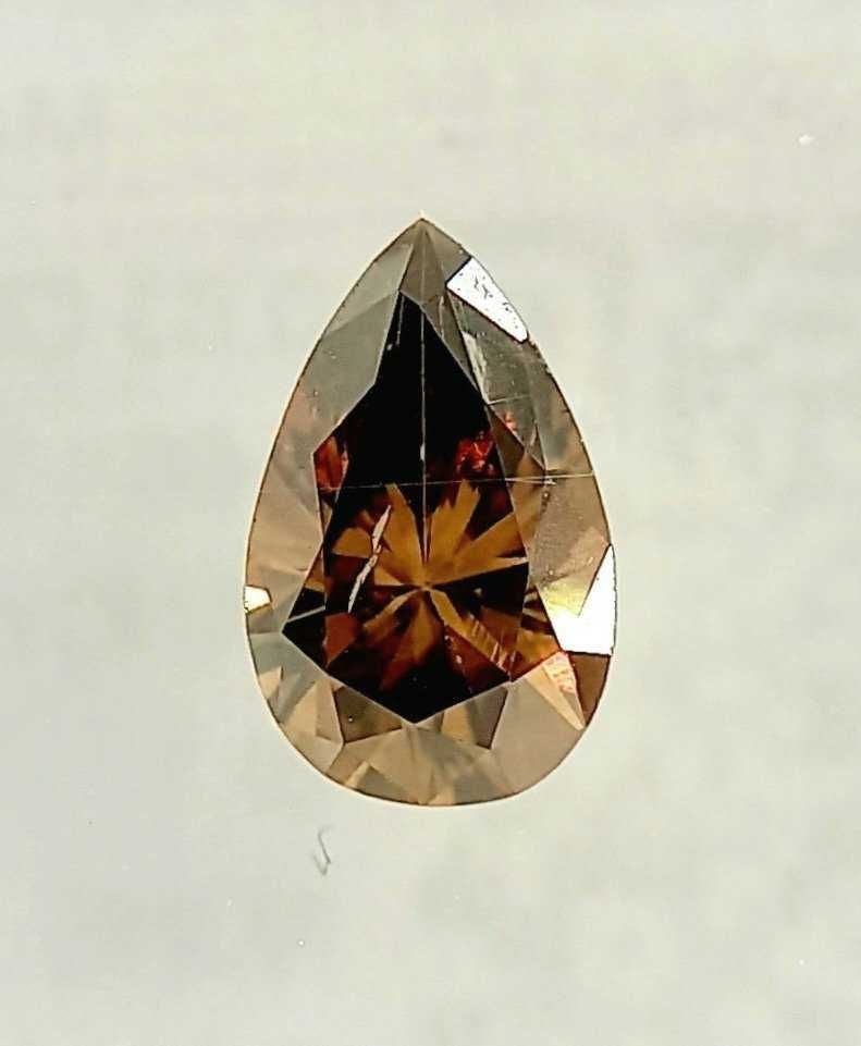 Diamante 0.63 ct SI1 (Pera, castanho amarelado escuro fantasia)