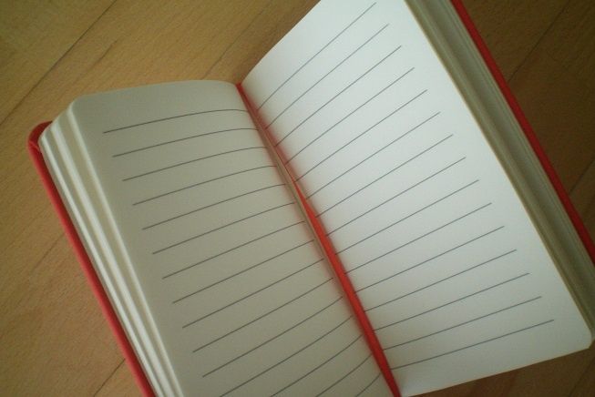 Notes a la Moleskine w formacie A6 - czerwony w linie