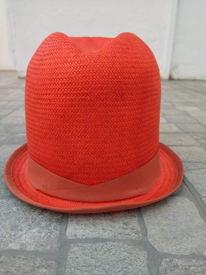 Chapéu novo Burberry