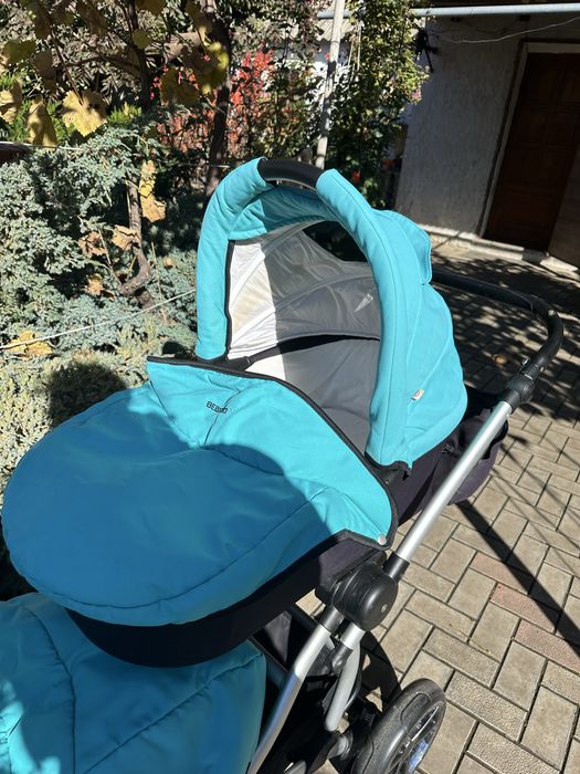 Коляска доя двойни