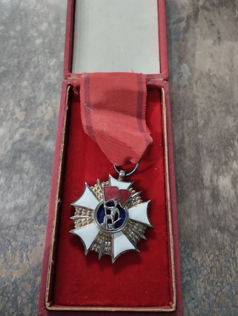 Stare odznacznenie medal