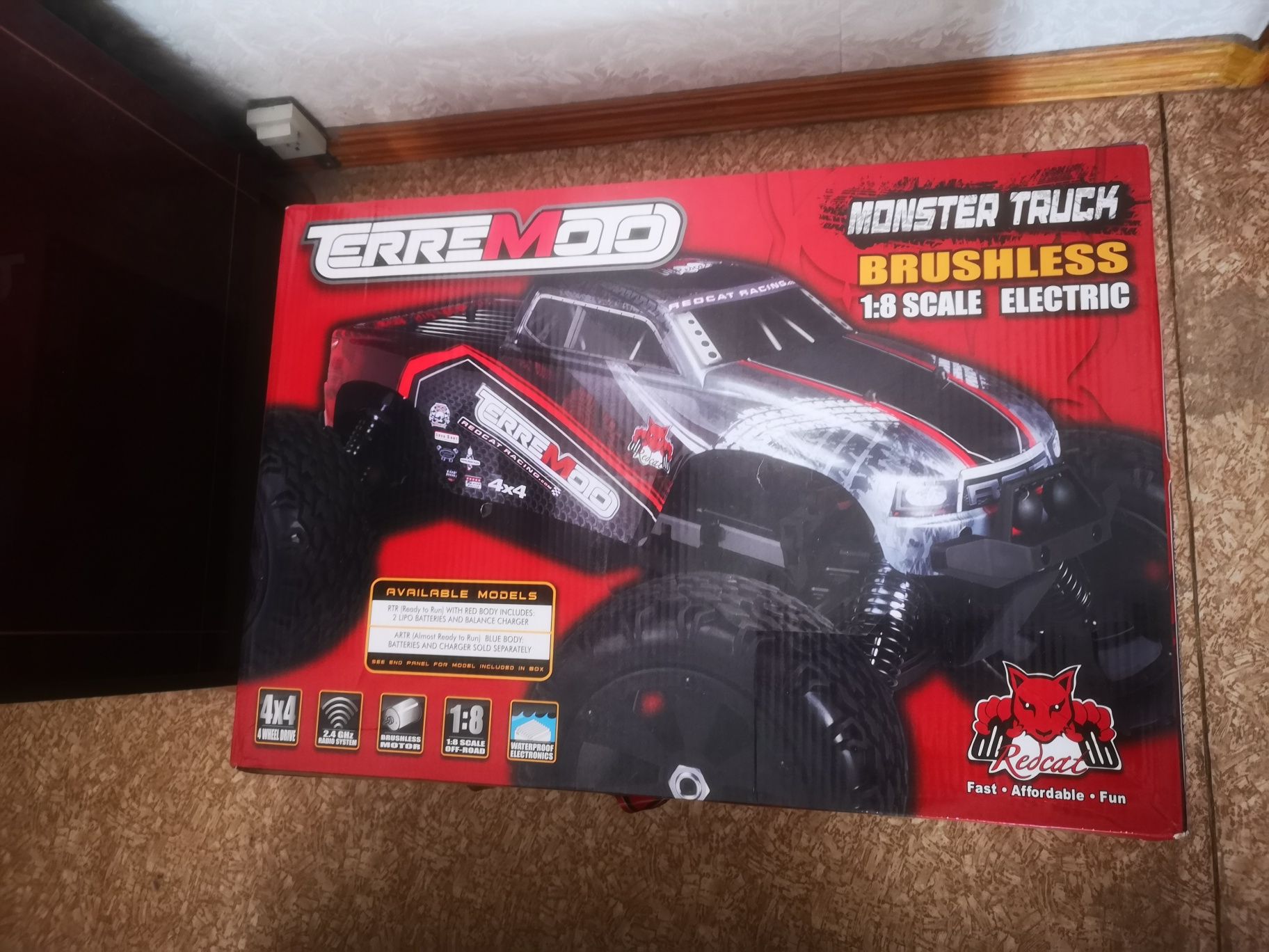 Машинка на радиоуправление RC Redcat Terremoto 1:8