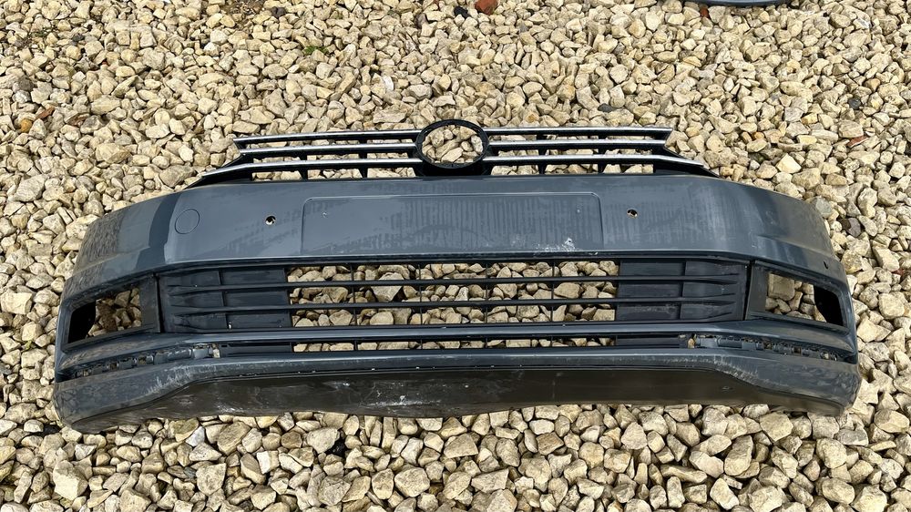 Zderzak przedni 4xParktronic LD7Q VW Touran II 2 5TA 15- oryginal