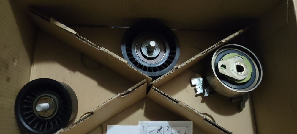 Комплект ГРМ. Ремінь ГРМ ролики і натягувач ременя Chevrolet lacetti