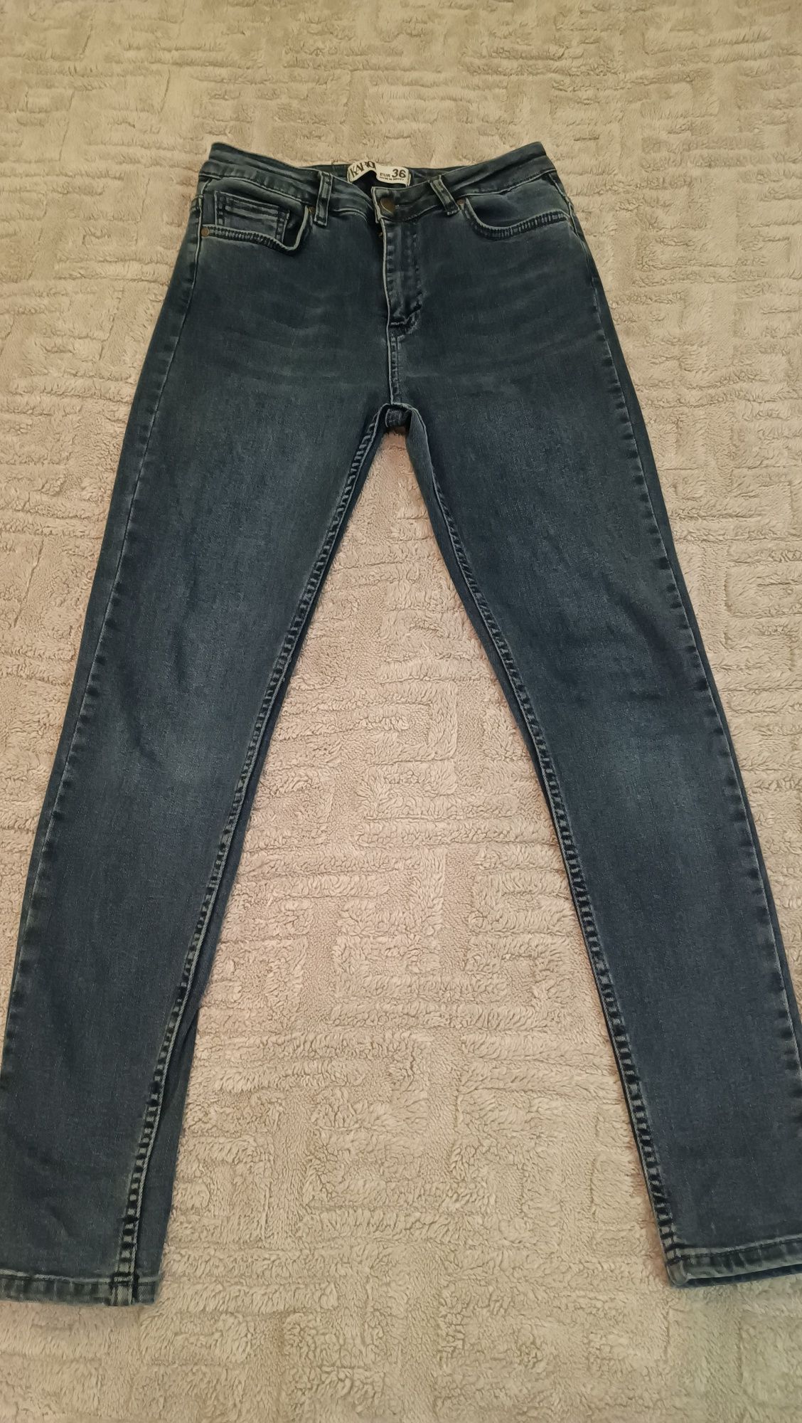 Продам жіночі котонові джинси