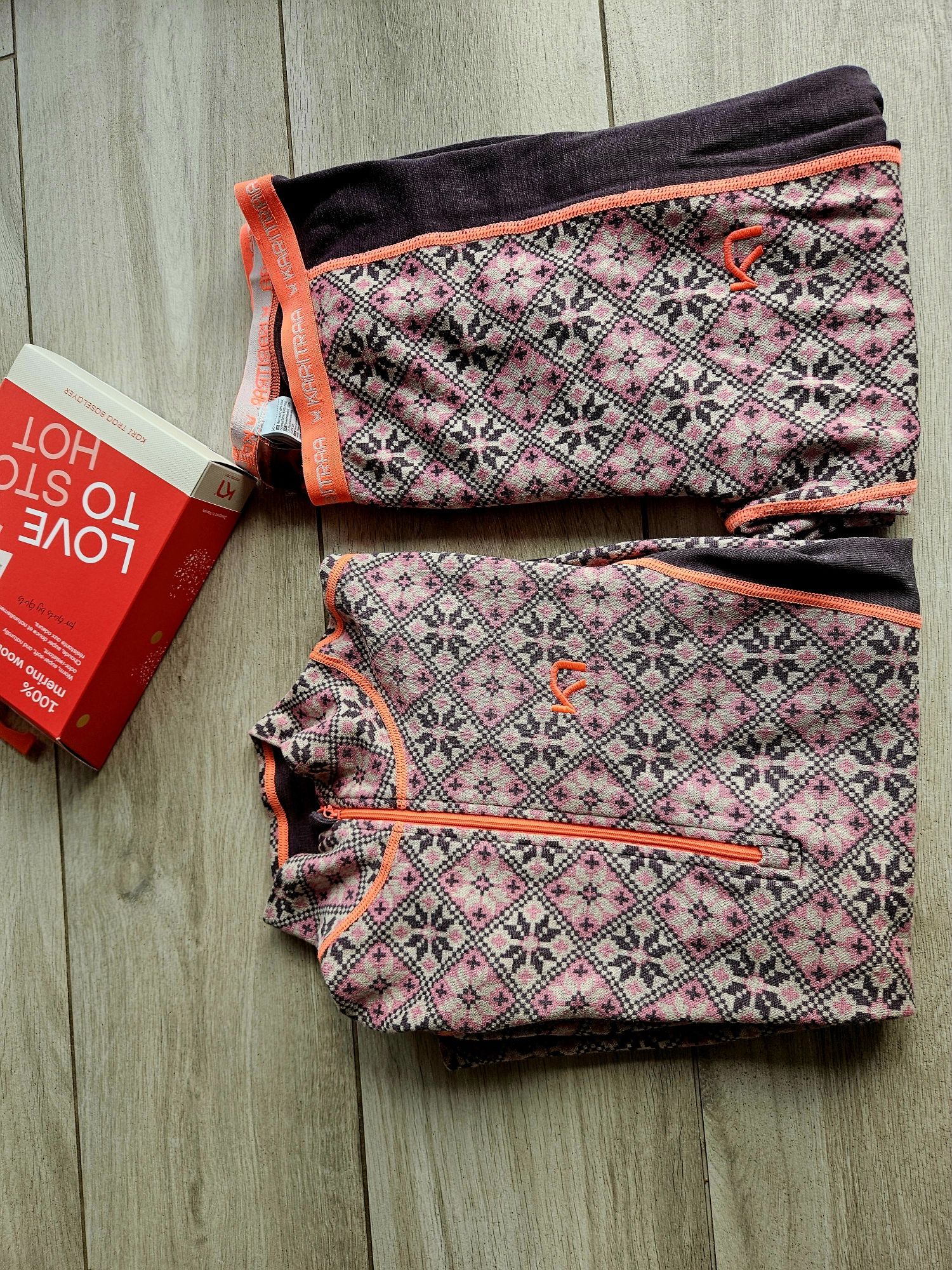 Kari traa rose komplet legginsy bluza welna bielizna termiczna merino