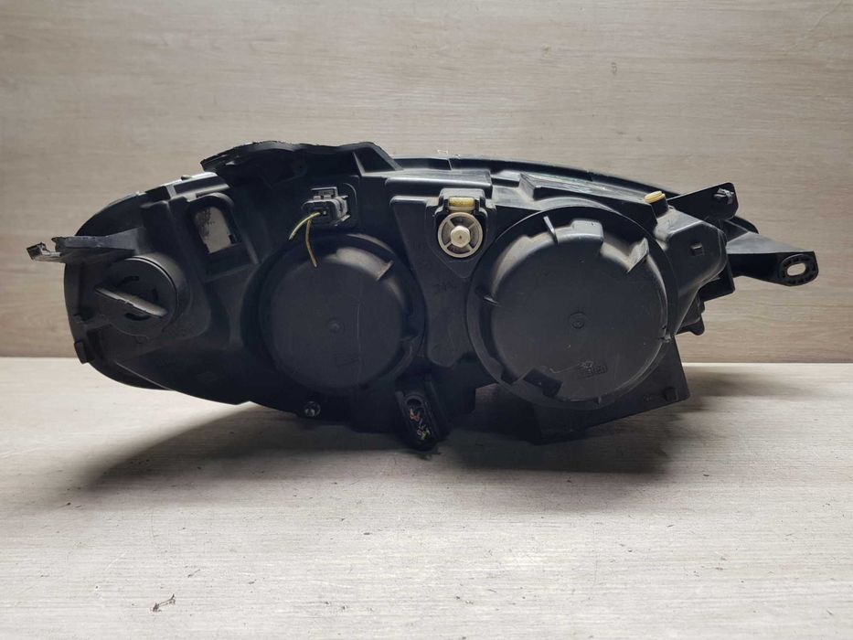 Фара ліва Peugeot 807 2002-2008p. зломане кріплення потертості на склі