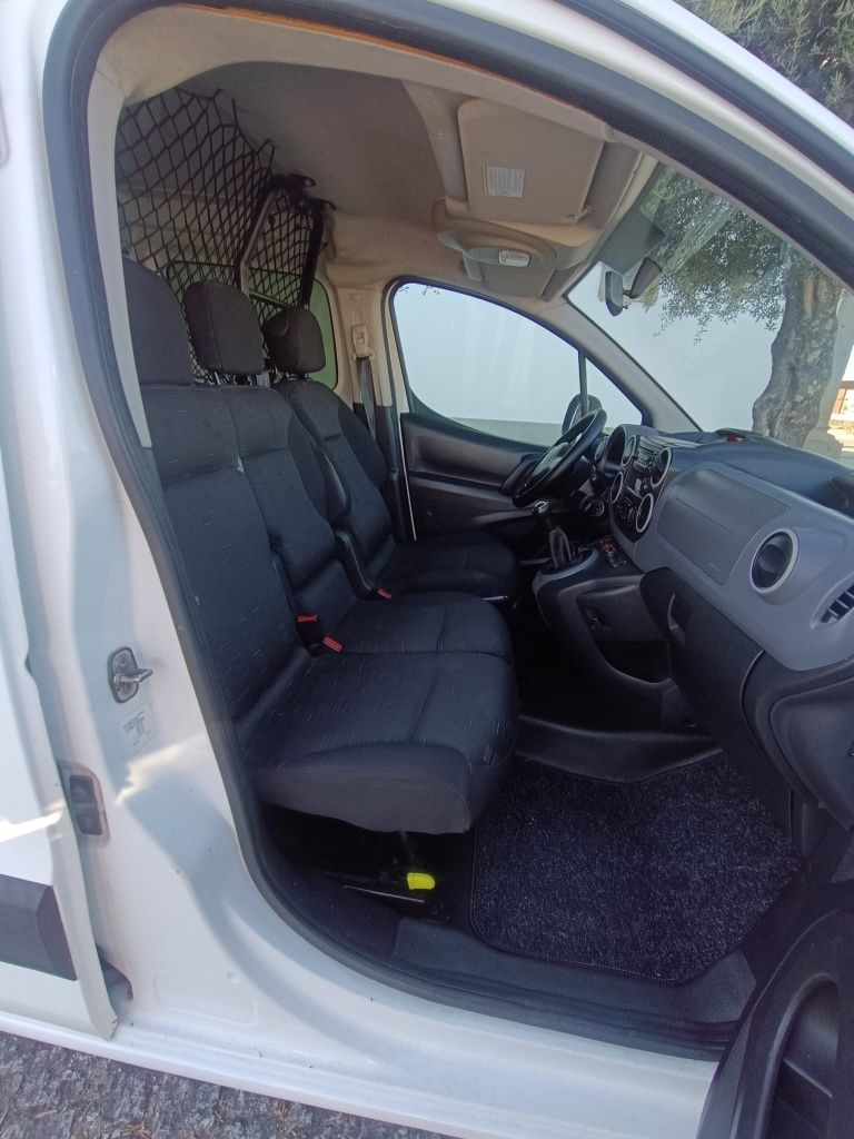 Citroen berlingo 1.6 HDI 3LUGARES C/AC  MT ESTIMADA