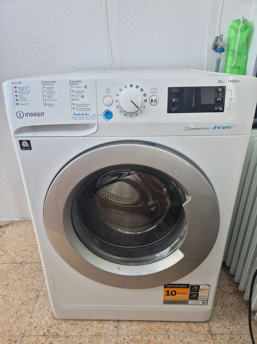 Máquina de lavar roupa semi nova