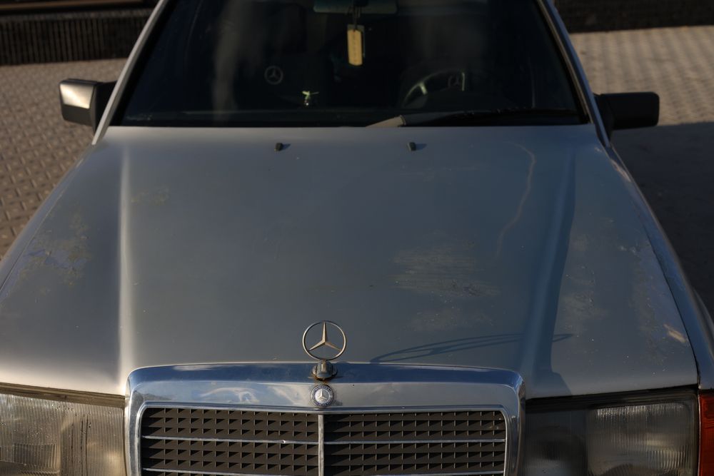 Mercedes-Benz W124 200D