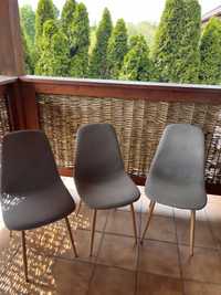 Szare tapicerowane materiałowe krzesła