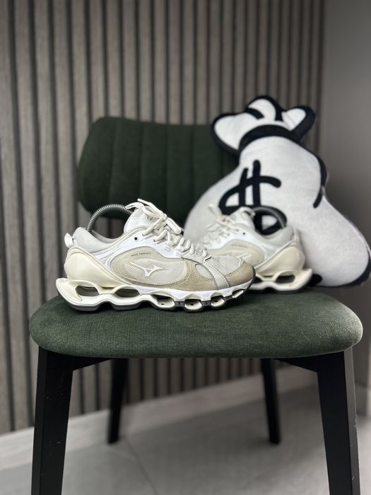Mizuno Wave Prophecy Beta 2  оригинал размер 39