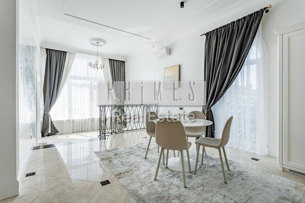 Продаж/Будинок/750 м2/Крюківщина/вул. Молодіжна, 3/Києво-Святошинський