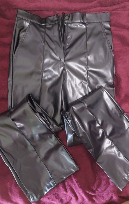 Брюки кльош жіночі