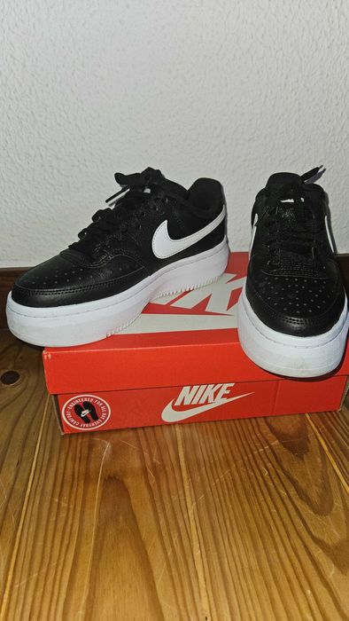 Sapatilhas Nike novas