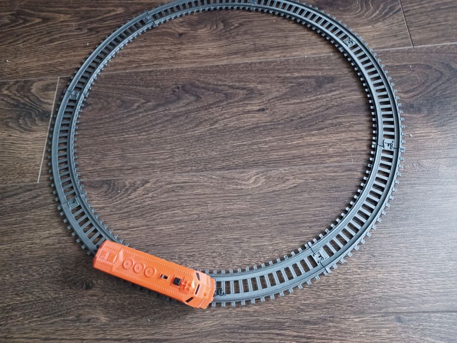 Lokomotywa z torami - pociąg