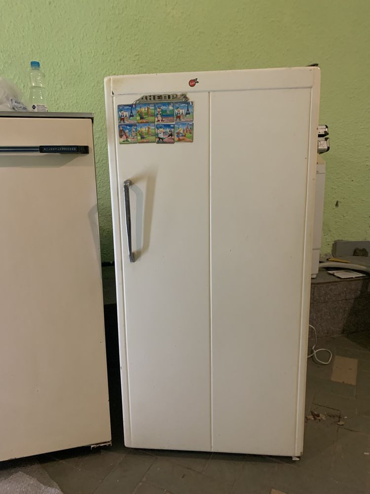 Холодильник  Днепр  2500