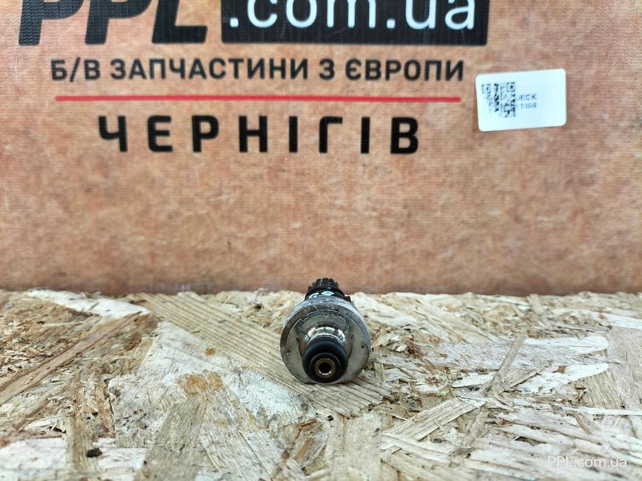 Lexus NX II 21- 2.5 RAV4 Датчик давления топлива в рейке 89458-33030