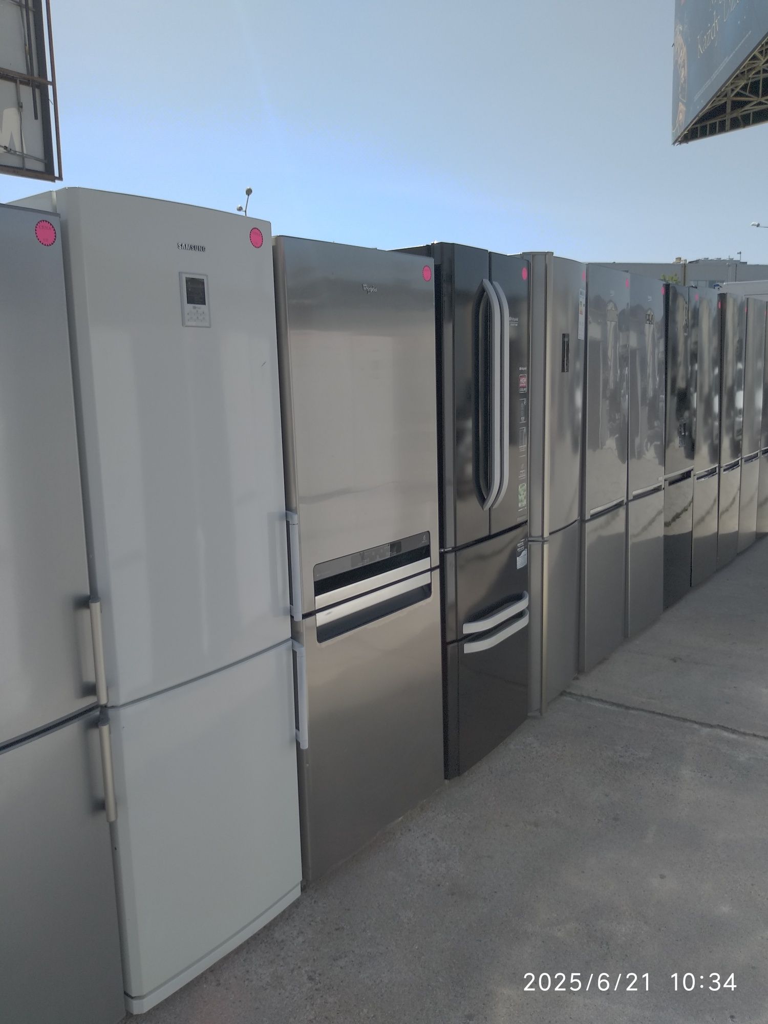OUTLET Janki ul Wspólna 6 Lodówka używana Whirlpool WBA43983