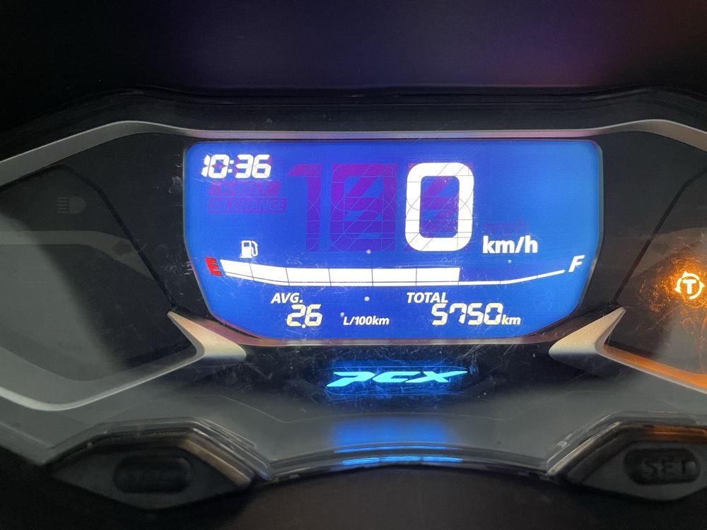 Honda PCX 125 com Topcase