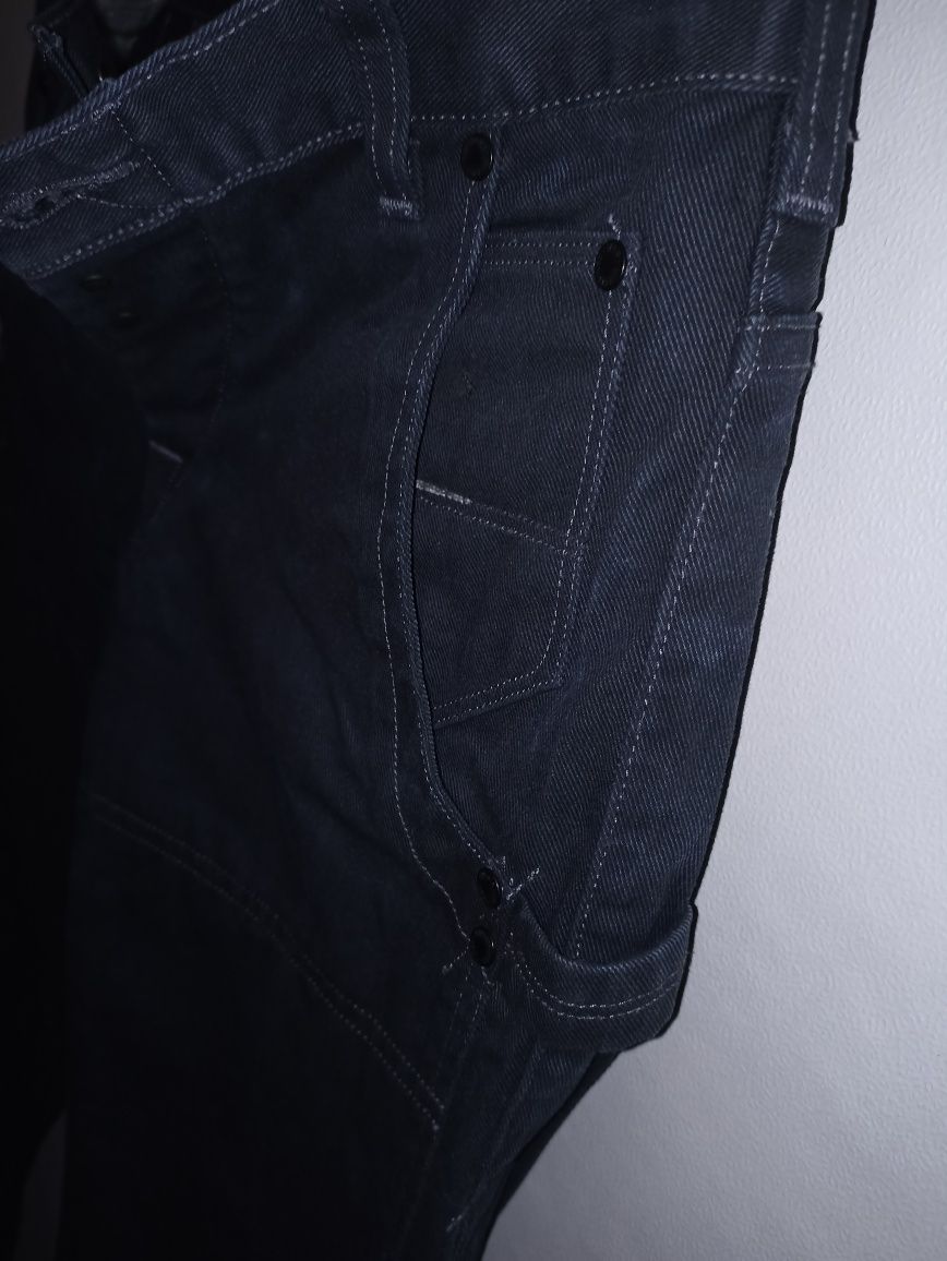 Стильні джинси Levis 350грн.