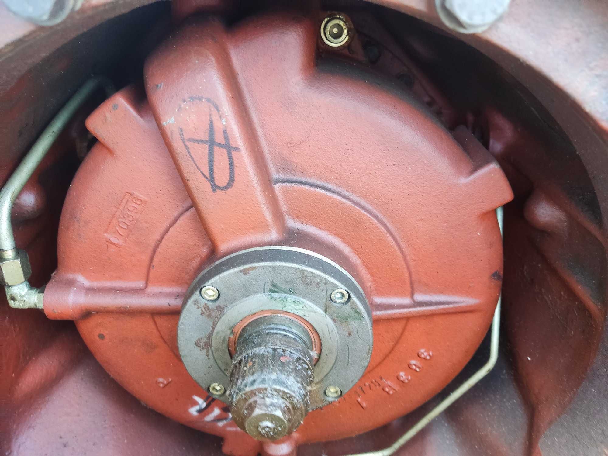 skrzynia biegów kompletna most przedni  massey ferguson renault